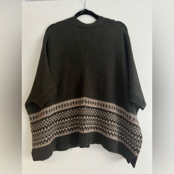 Nwot Coupe Collection Italian Alpaca Cardigan Short Sleeve Size S. - Picture 3 of 3